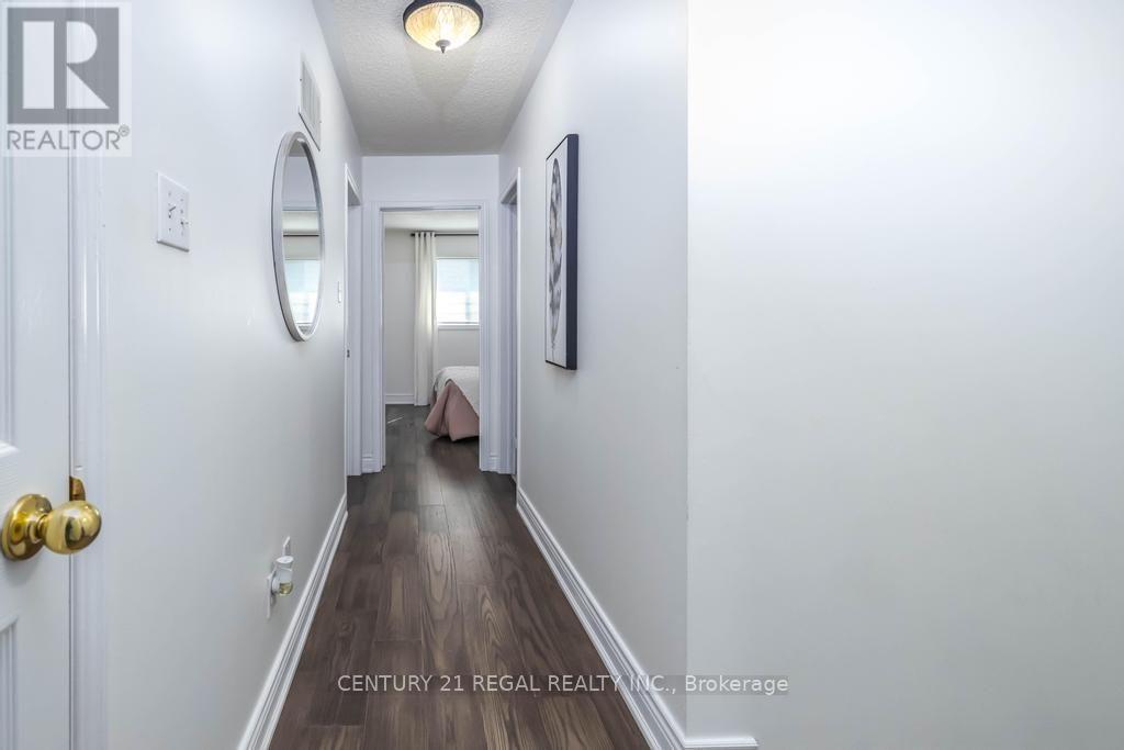 43 Waterton Crescent, Richmond Hill, ON