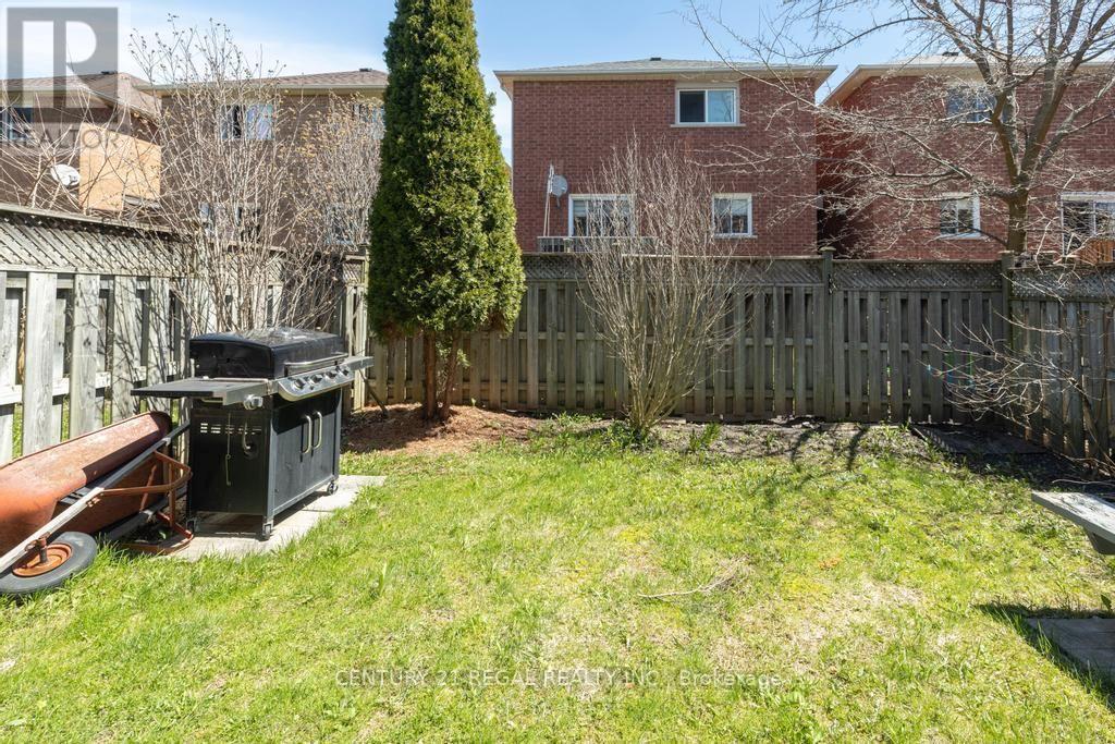43 Waterton Crescent, Richmond Hill, ON