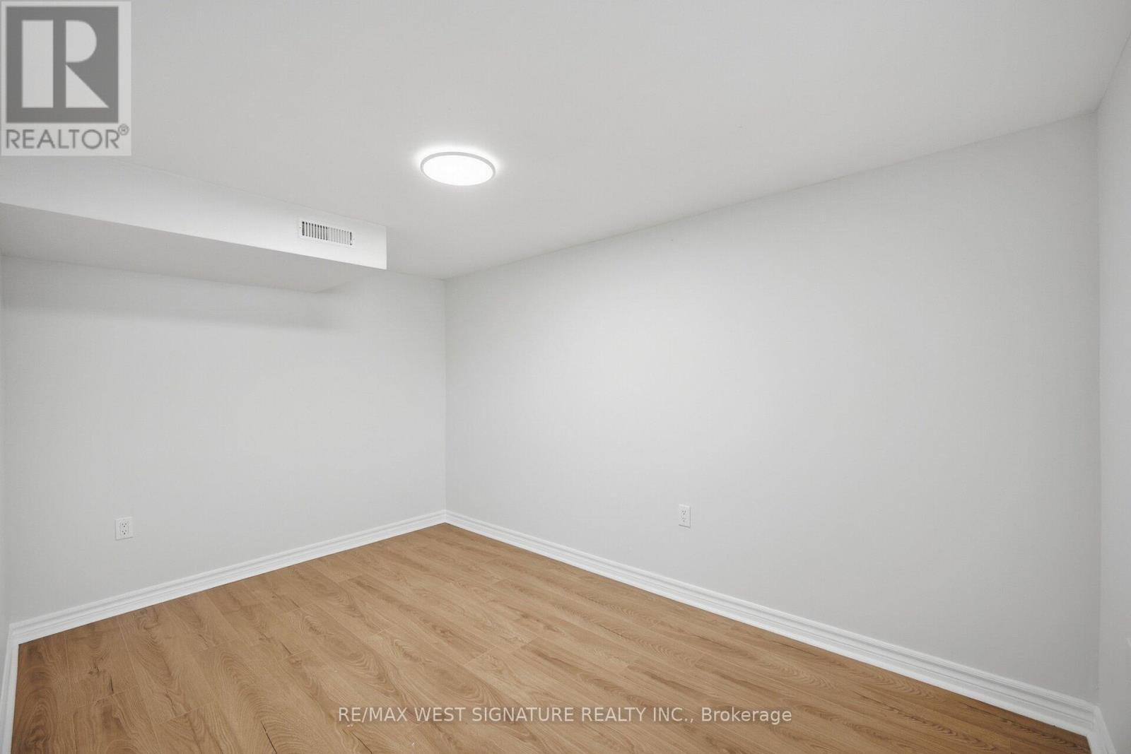 55 John Street, Caledon, ON