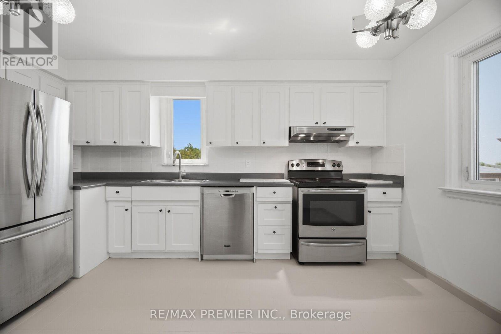 295 Falstaff Avenue, Toronto, ON