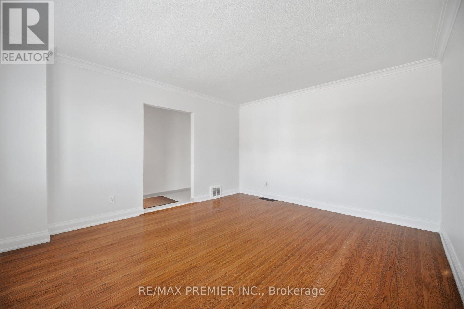295 Falstaff Avenue, Toronto, ON