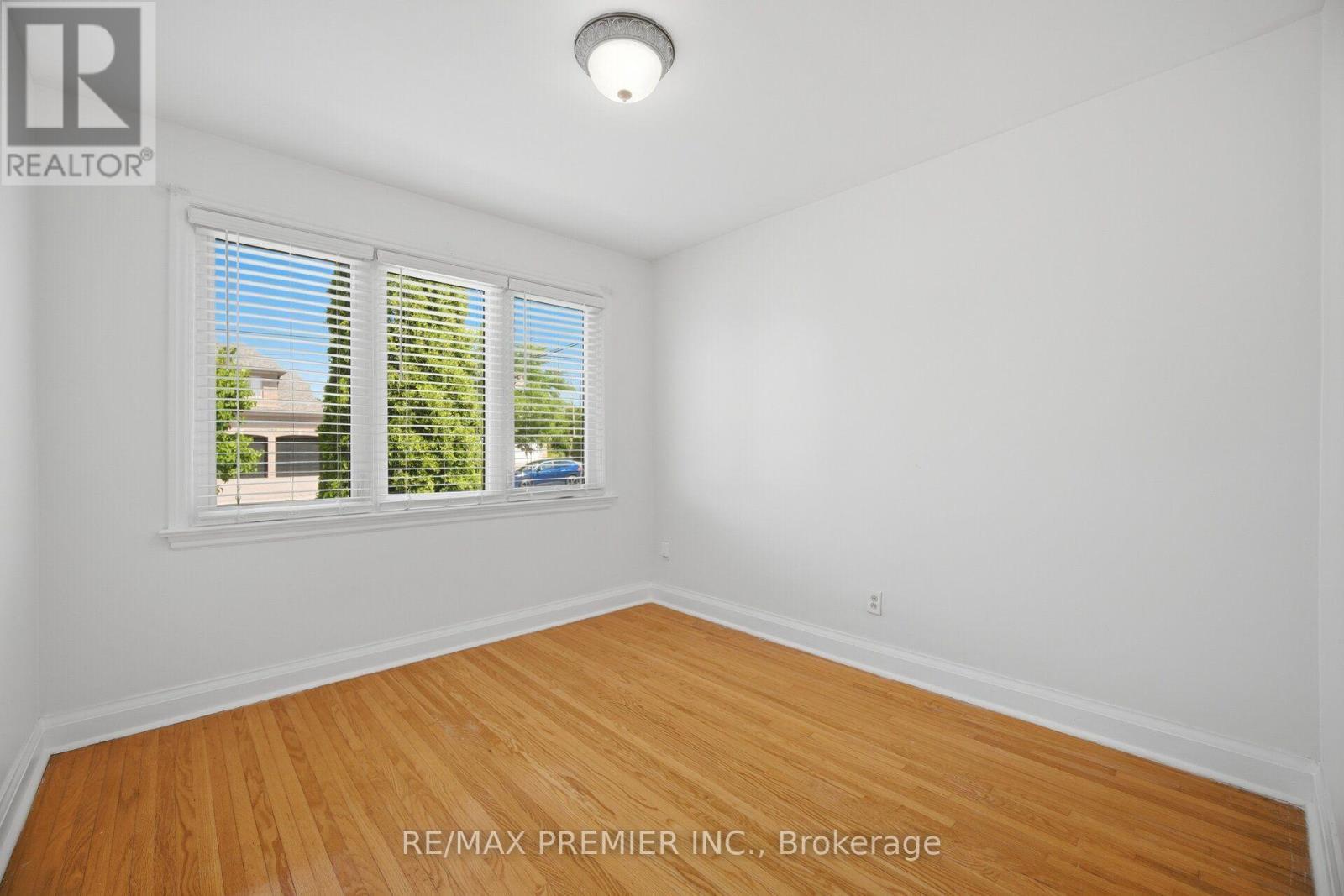 295 Falstaff Avenue, Toronto, ON