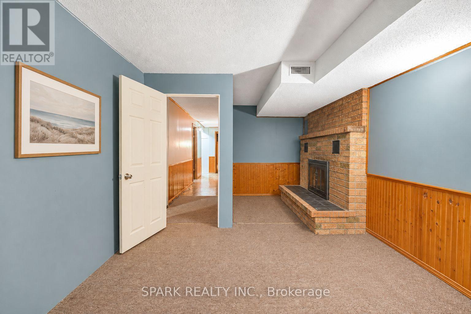 28 Lampman Crescent, Thorold, ON