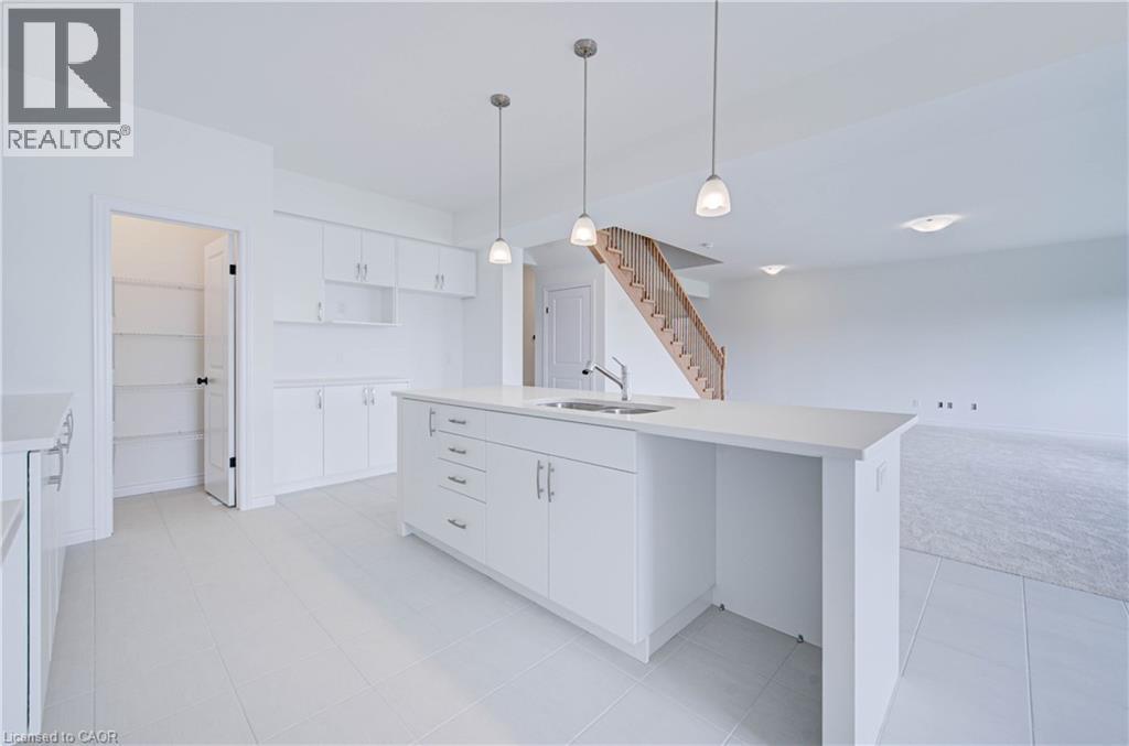 10 Munn Crescent, Paris, ON