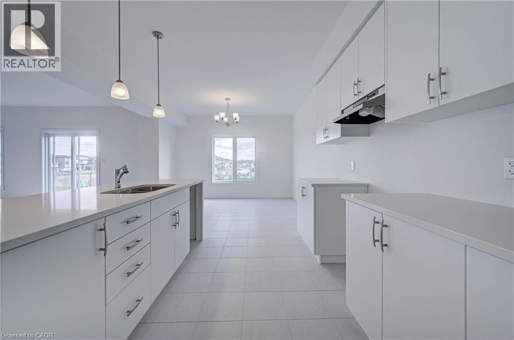 10 Munn Crescent, Paris, ON
