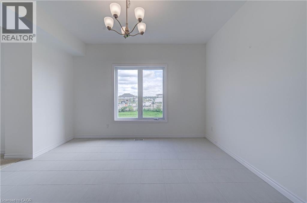 10 Munn Crescent, Paris, ON