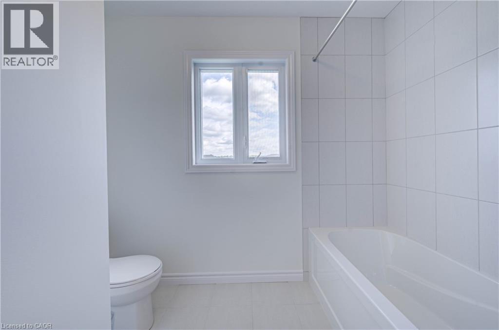10 Munn Crescent, Paris, ON