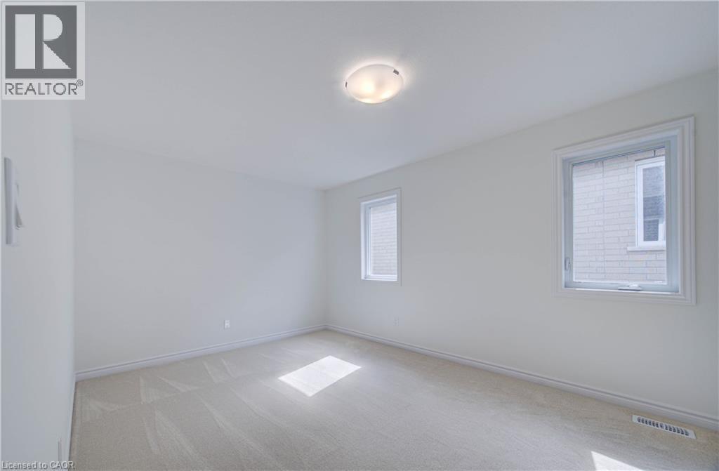 10 Munn Crescent, Paris, ON