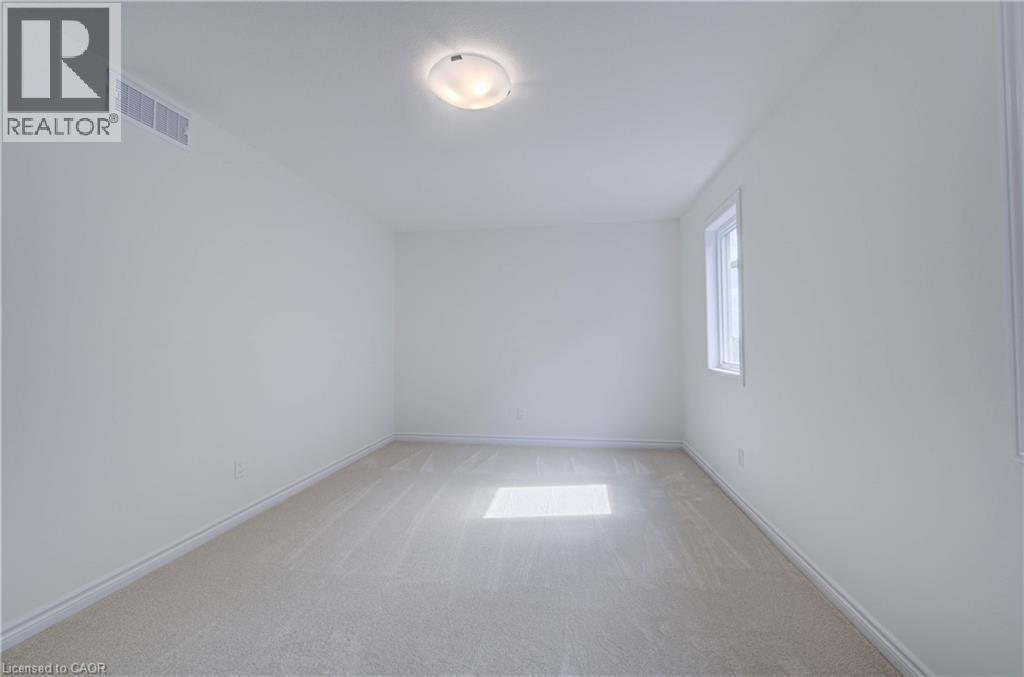 10 Munn Crescent, Paris, ON