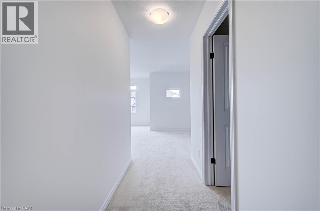 10 Munn Crescent, Paris, ON
