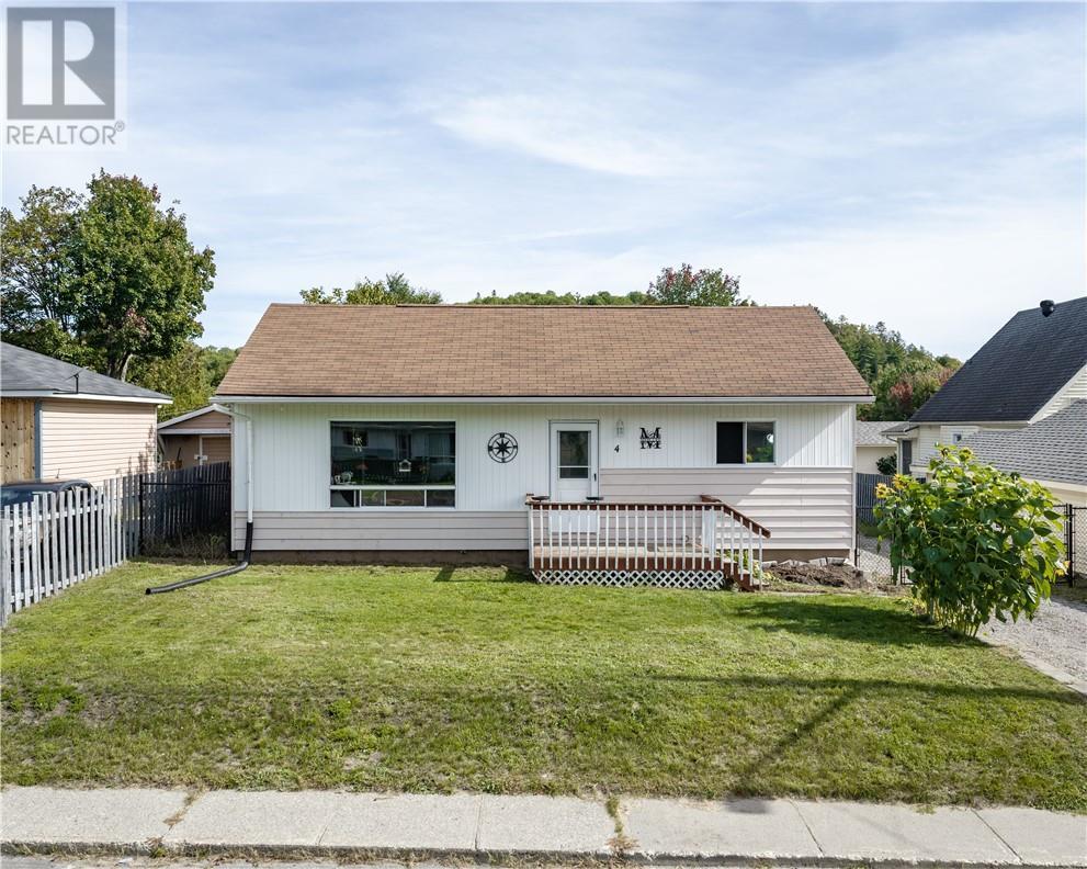 4 Campbell Street, Onaping, ON