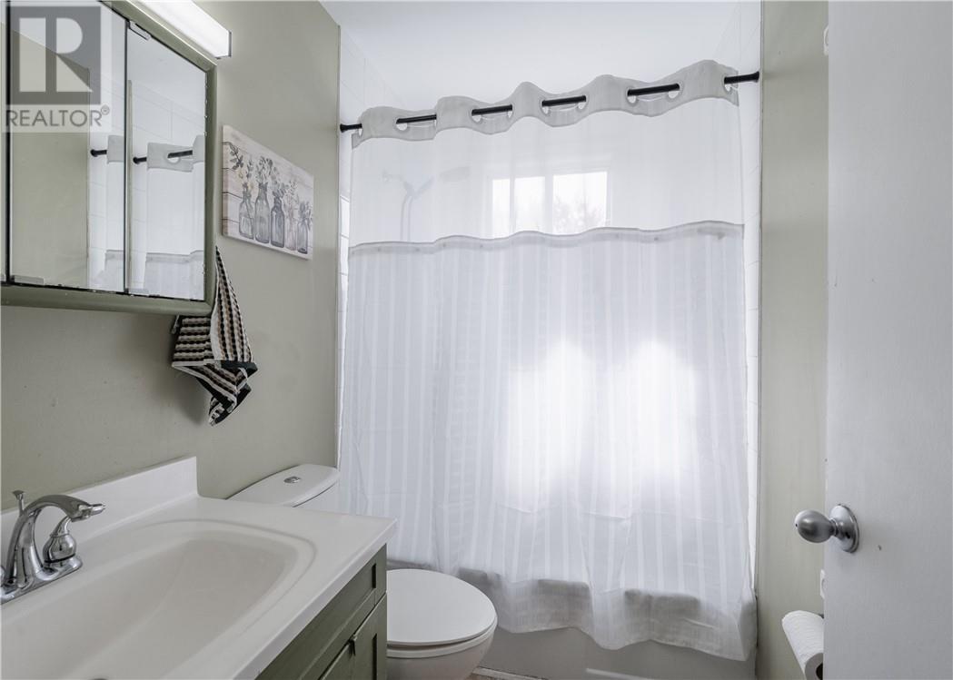 4 Campbell Street, Onaping, ON