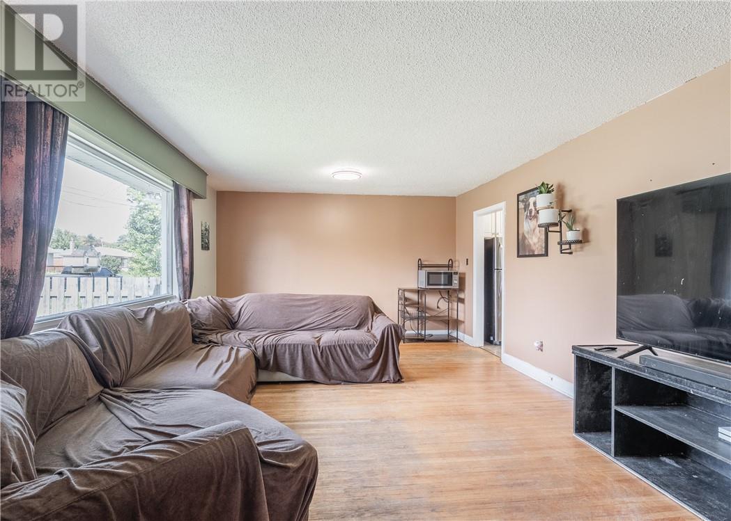 4 Campbell Street, Onaping, ON