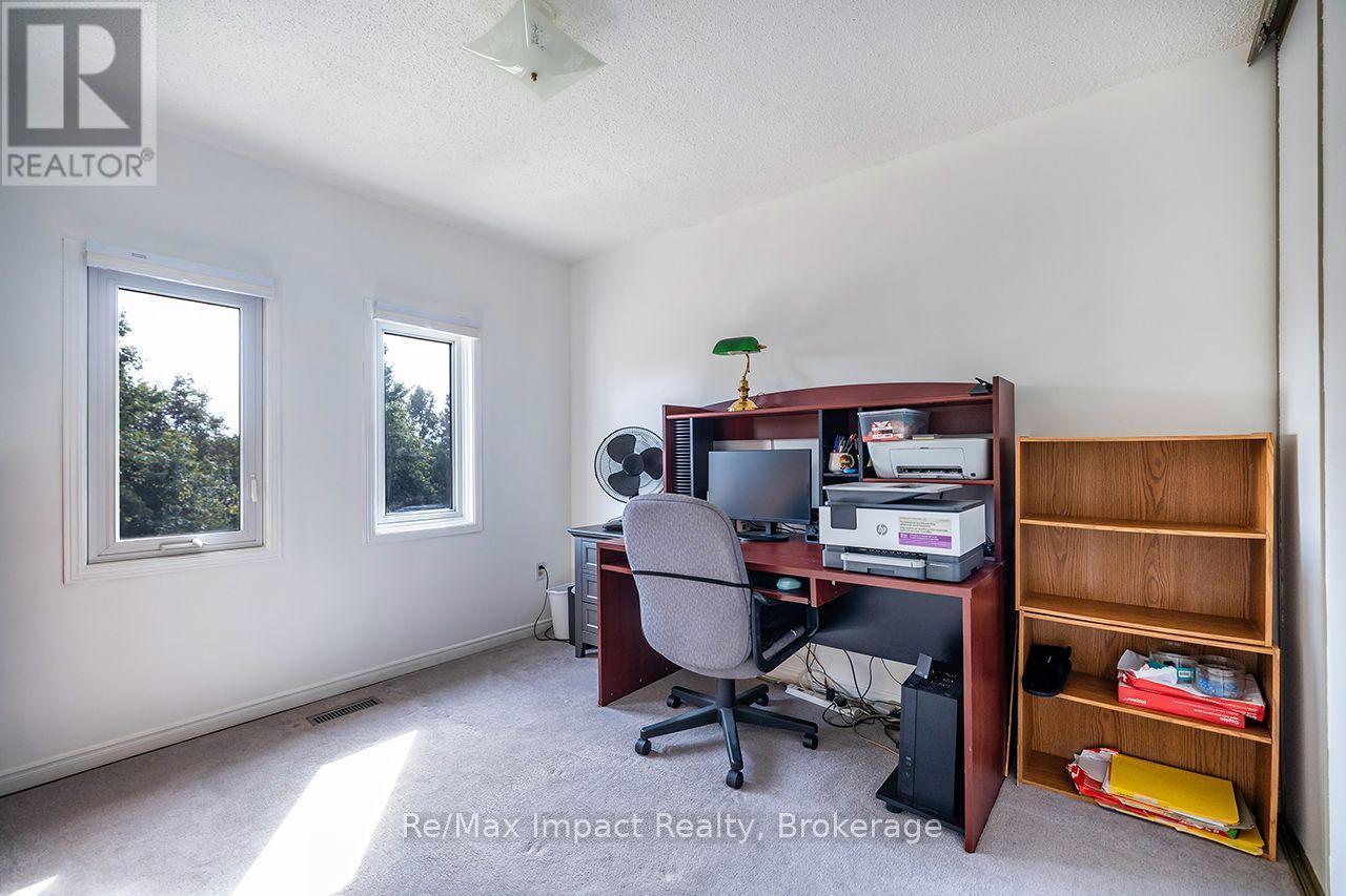 122 Wright Crescent, Ajax (Central), ON