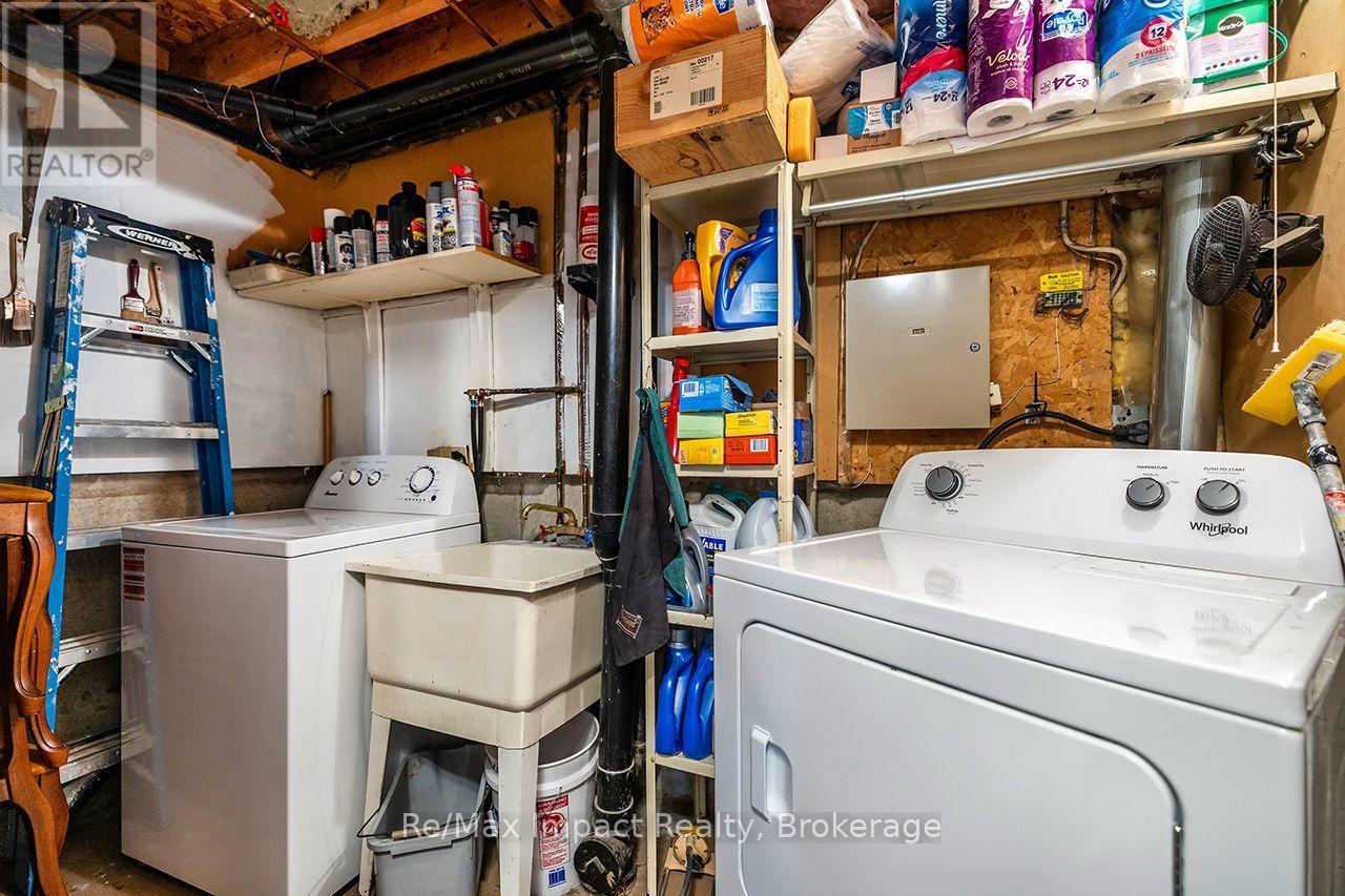122 Wright Crescent, Ajax (Central), ON