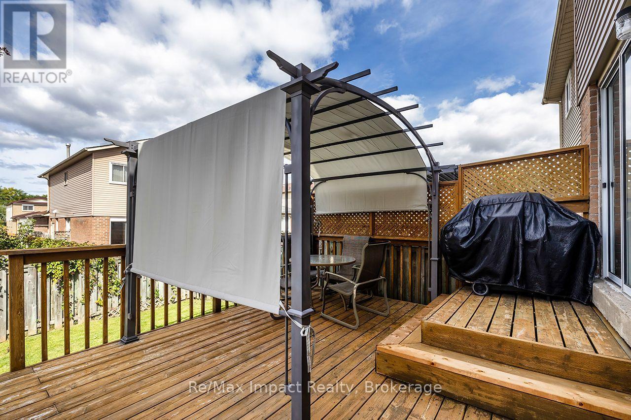 122 Wright Crescent, Ajax (Central), ON