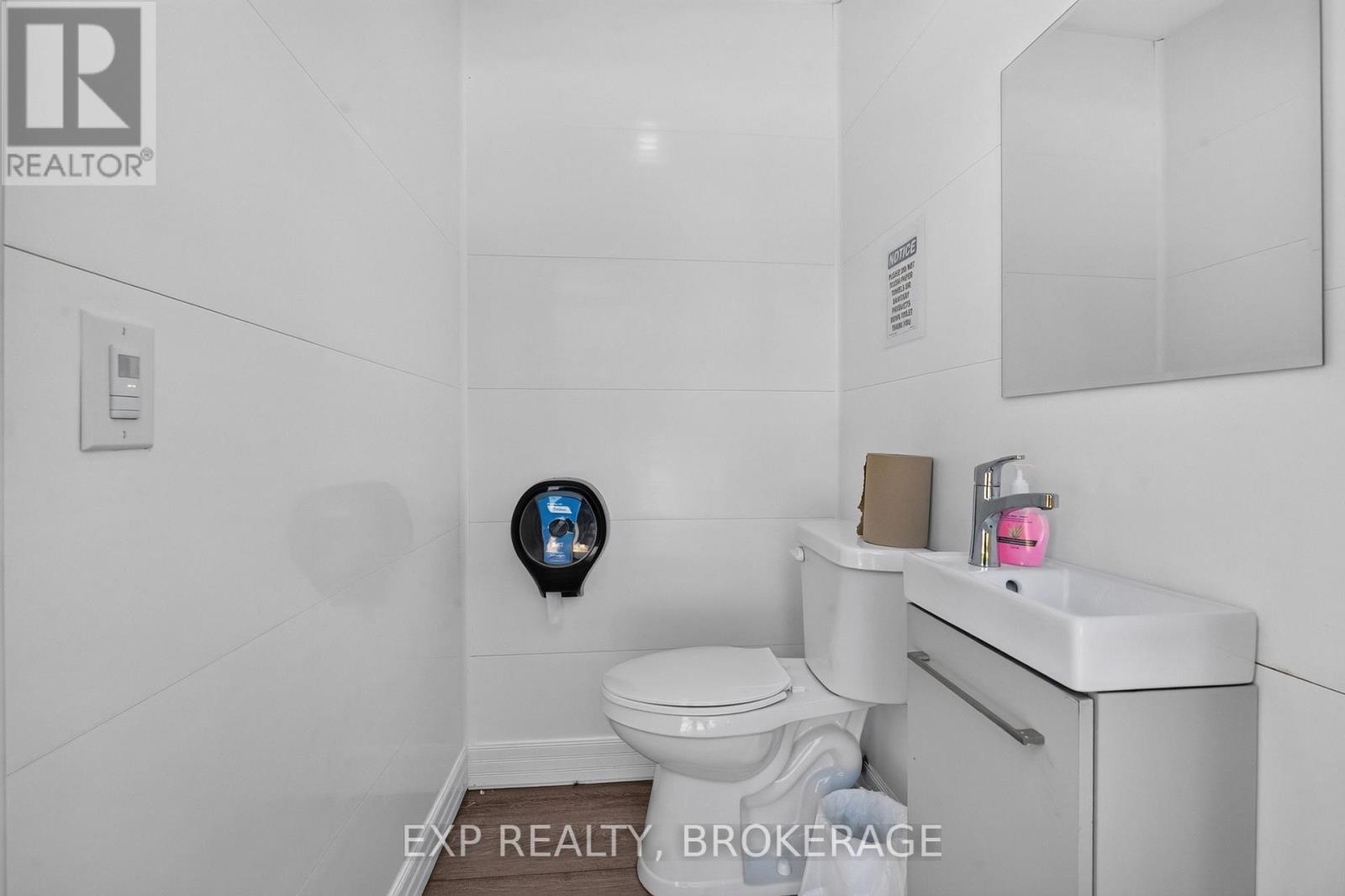 park washrooms - Site Or336 - 1091 O'Reilly Lake Lane, Frontenac (Frontenac Centre), ON