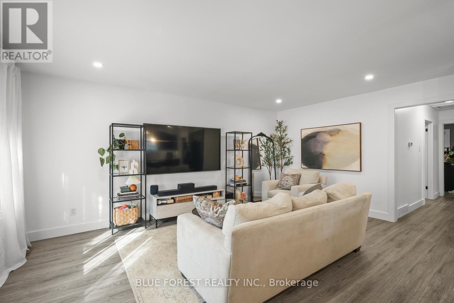 38 Stroud Crescent, London South (South X), ON