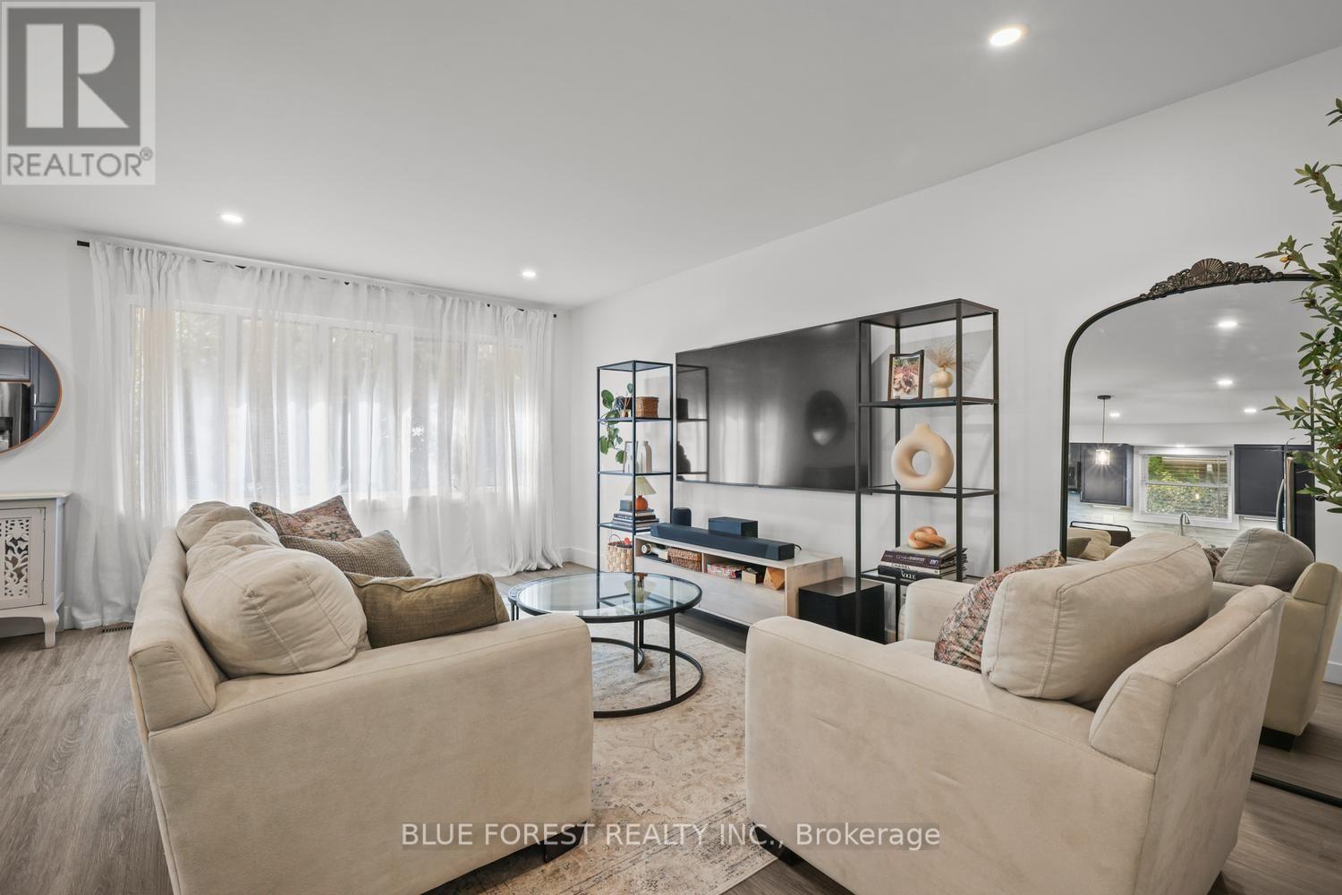 38 Stroud Crescent, London South (South X), ON