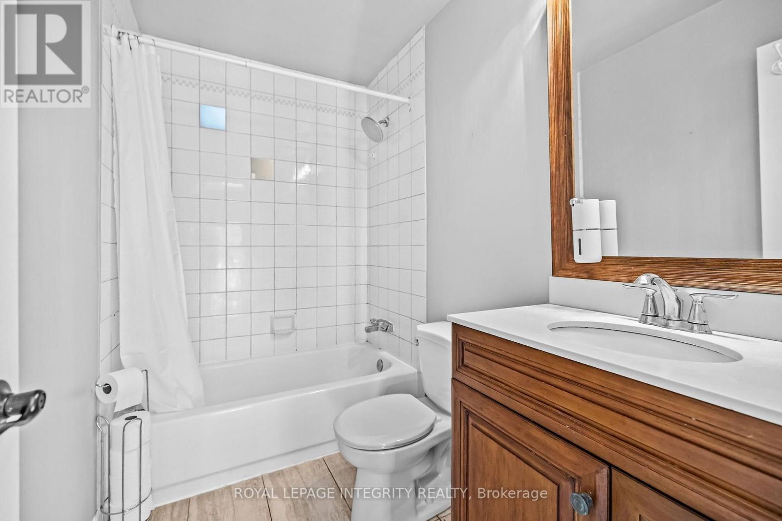 5 - 10 Castlegreen Private, Ottawa, ON