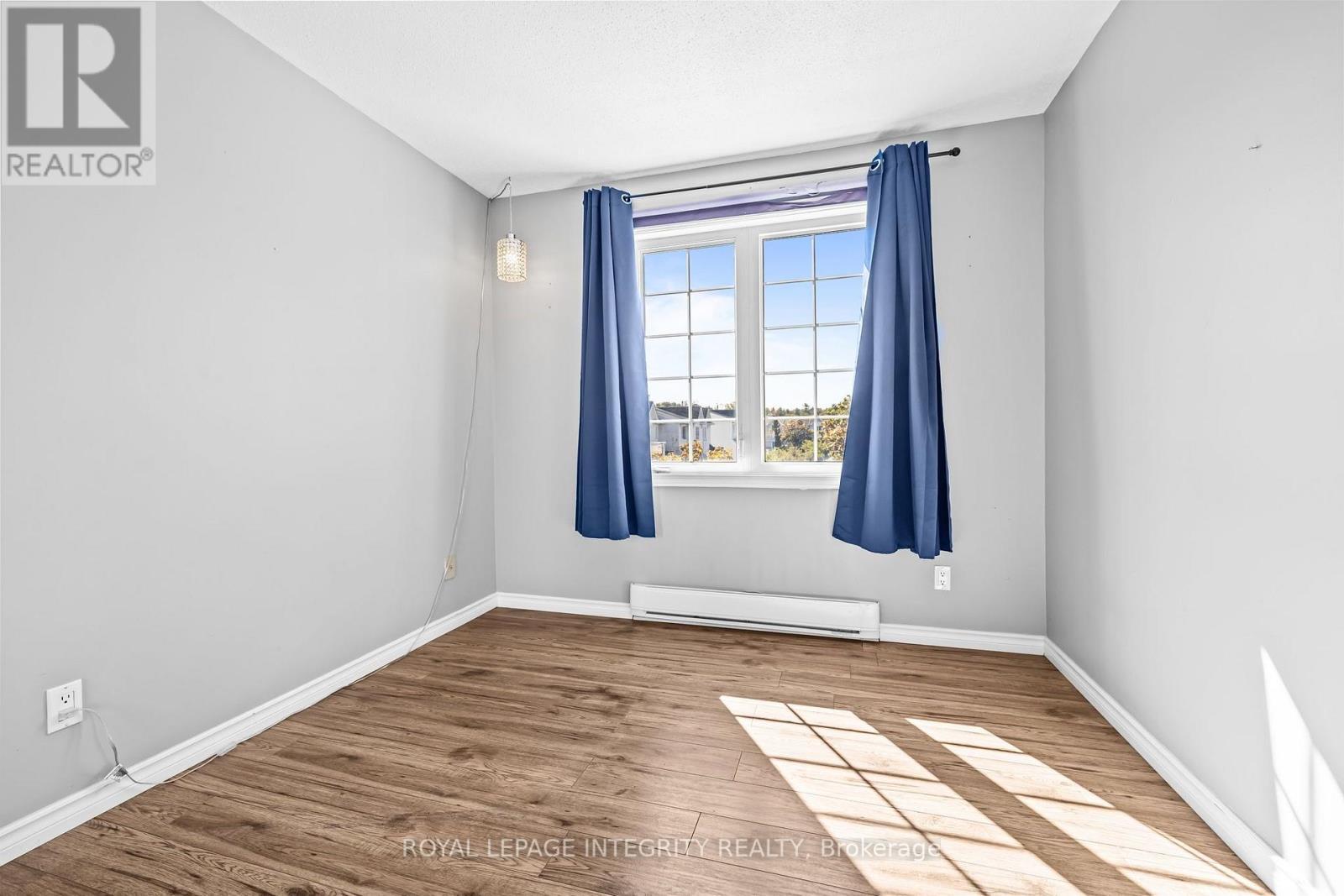 5 - 10 Castlegreen Private, Ottawa, ON