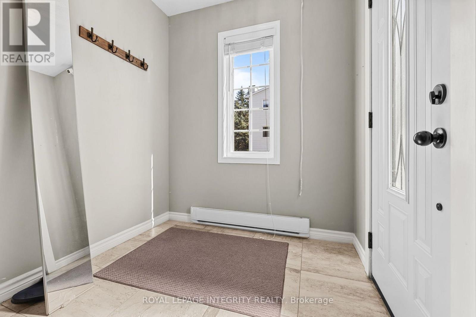 5 - 10 Castlegreen Private, Ottawa, ON