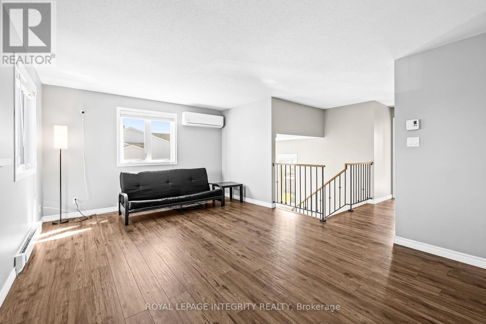 5 - 10 Castlegreen Private, Ottawa, ON
