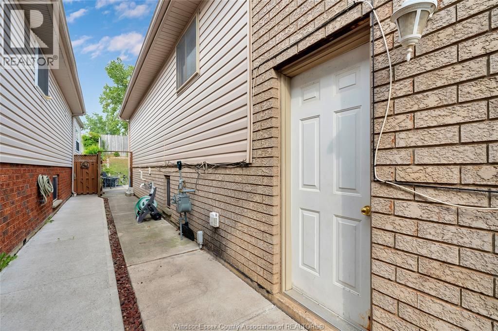 2078 Rockport, Windsor, ON