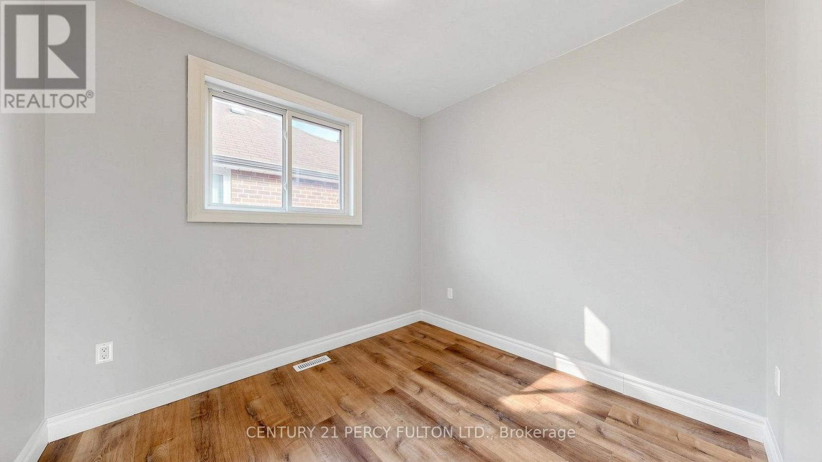 18 Tipton Crescent, Ajax, ON