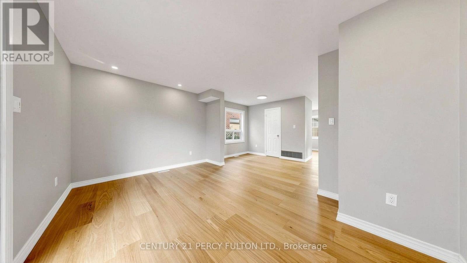 18 Tipton Crescent, Ajax, ON