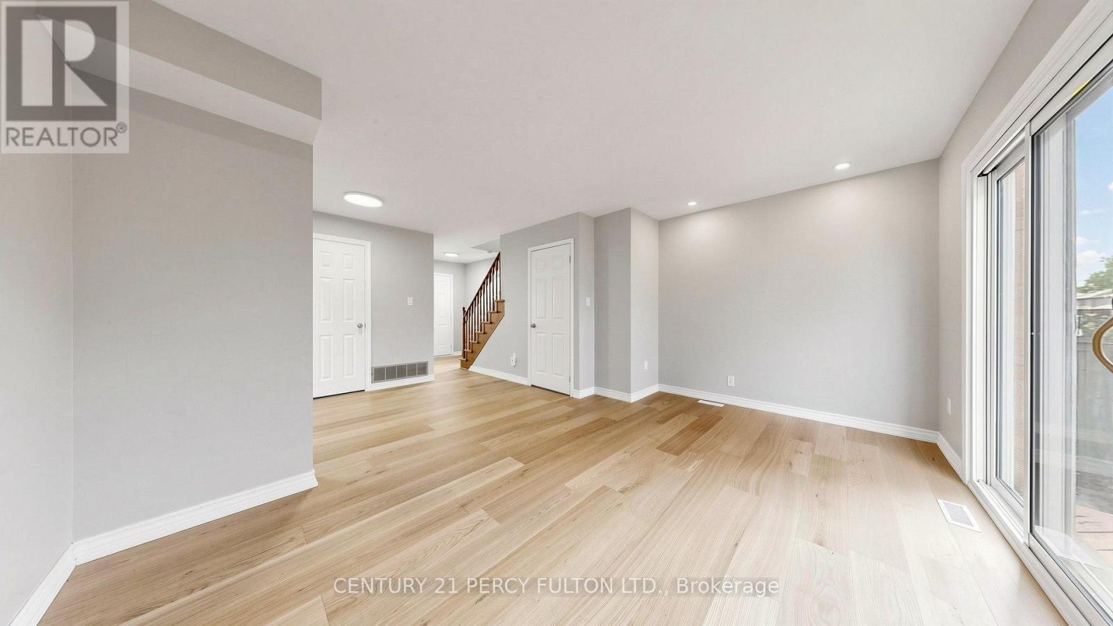18 Tipton Crescent, Ajax, ON