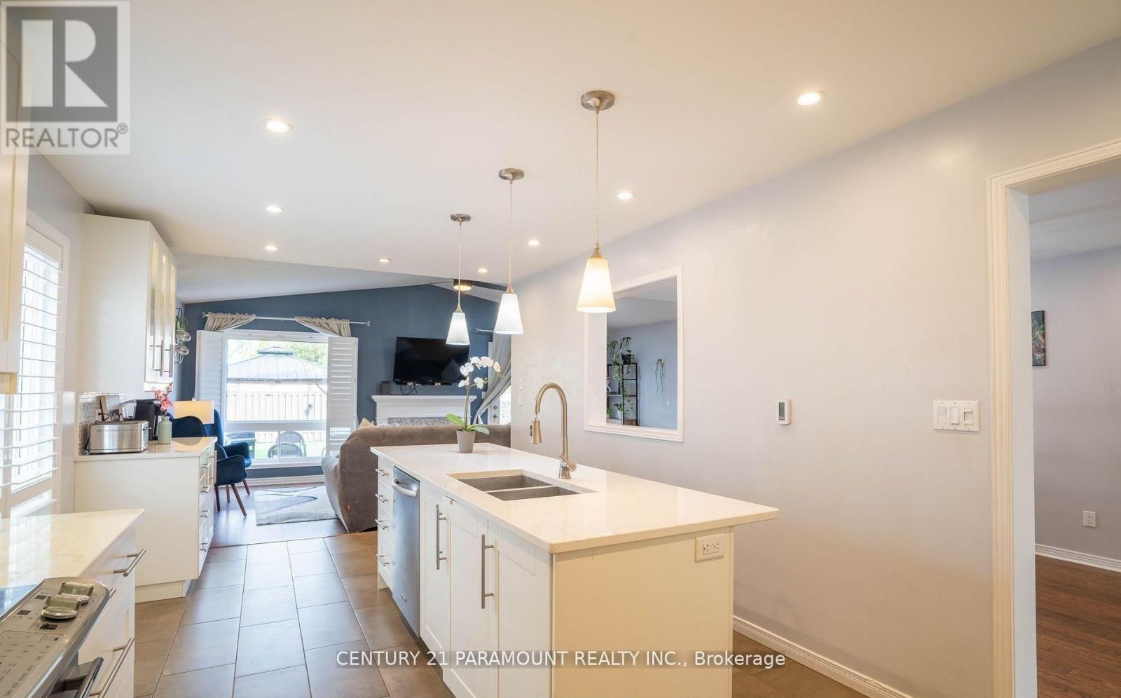 100 Fieldcrest Avenue, Clarington, ON