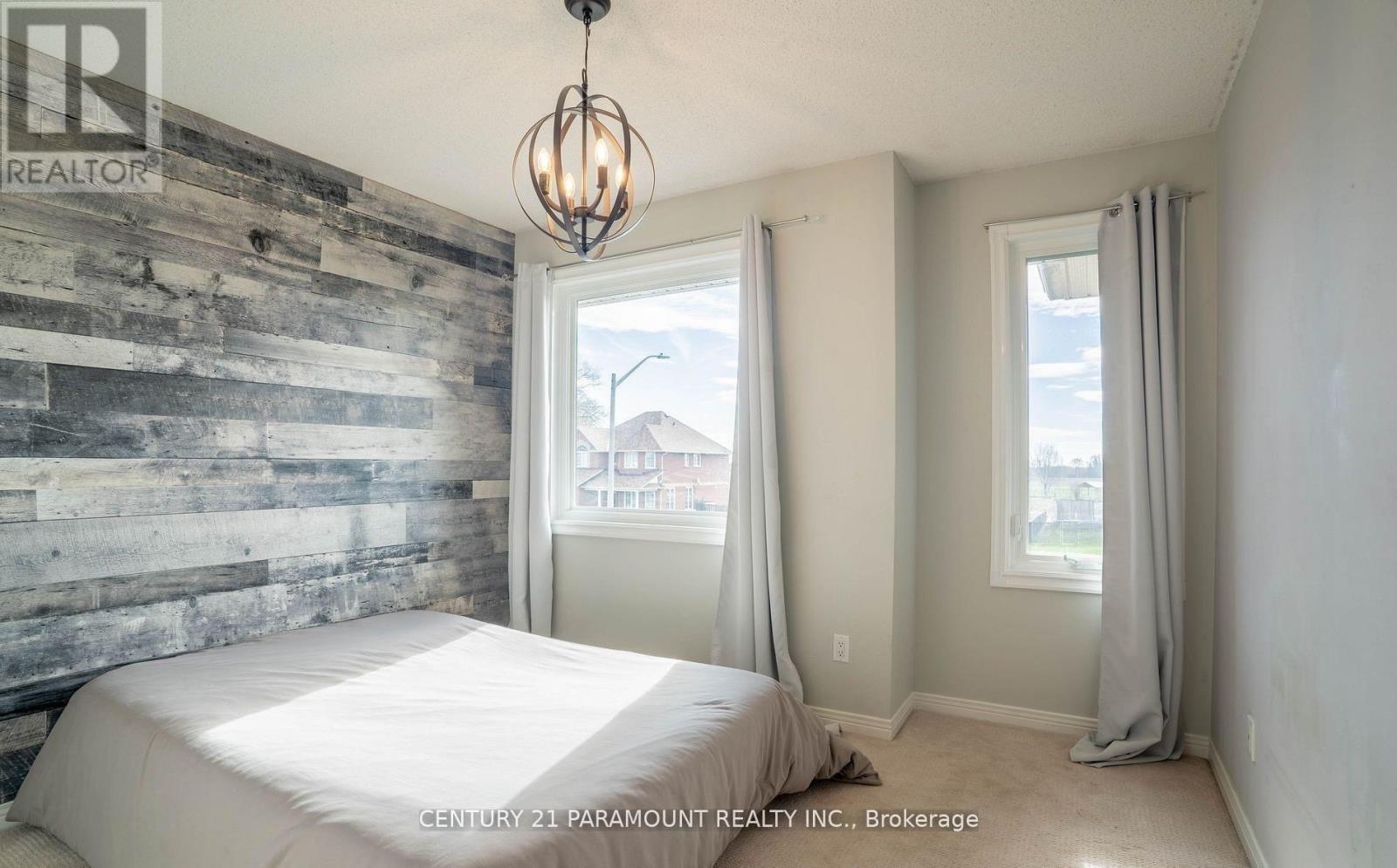 100 Fieldcrest Avenue, Clarington, ON