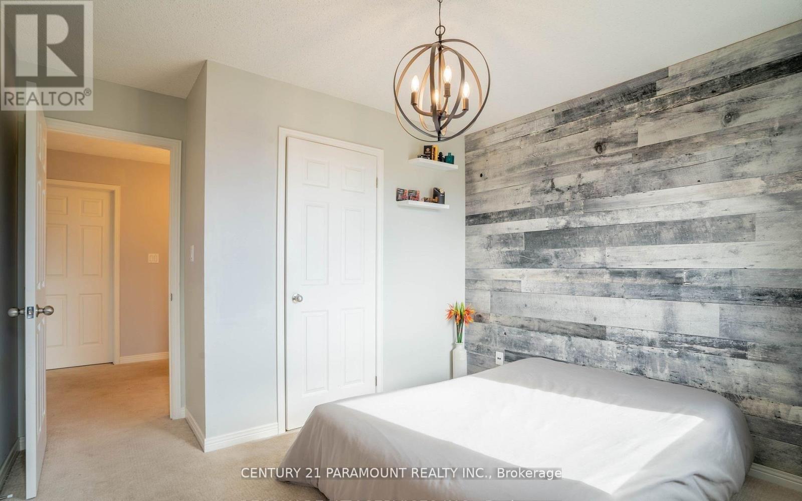 100 Fieldcrest Avenue, Clarington, ON