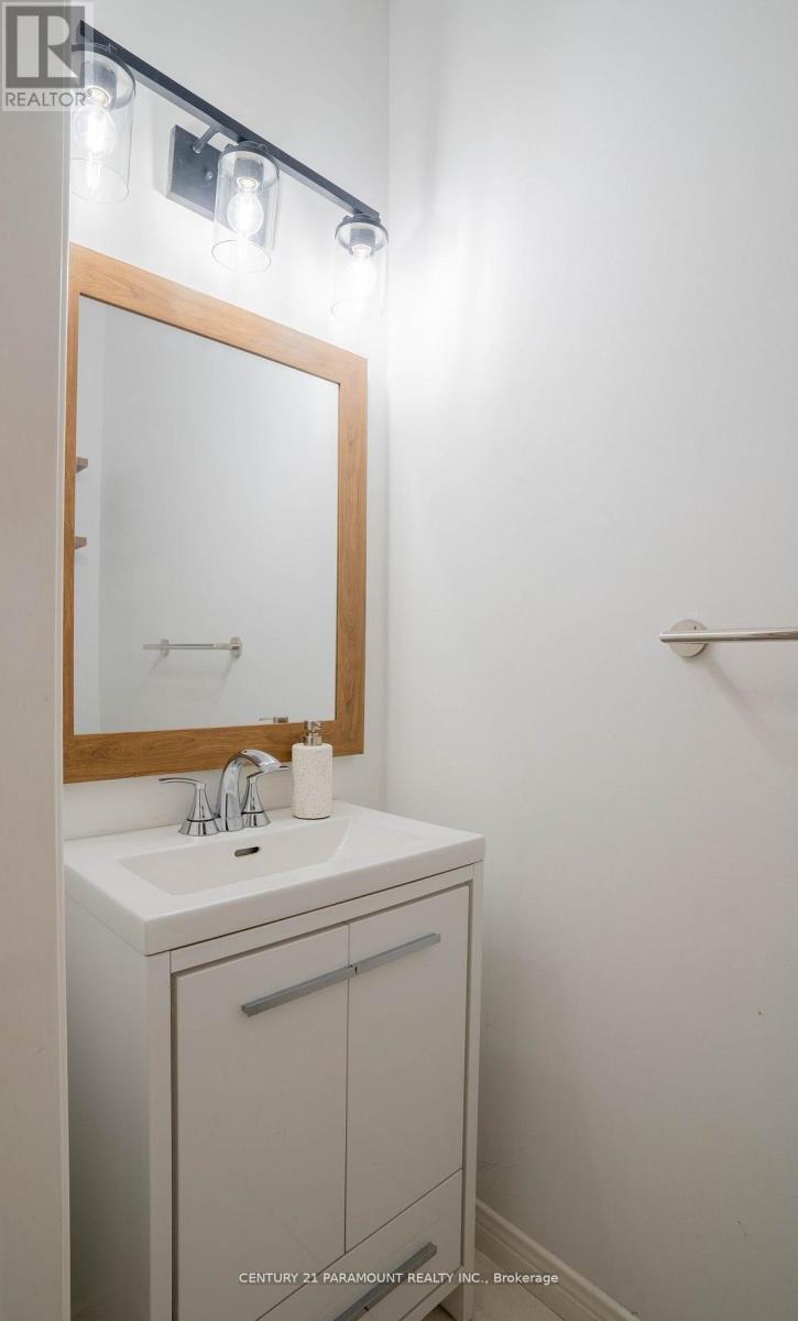 100 Fieldcrest Avenue, Clarington, ON