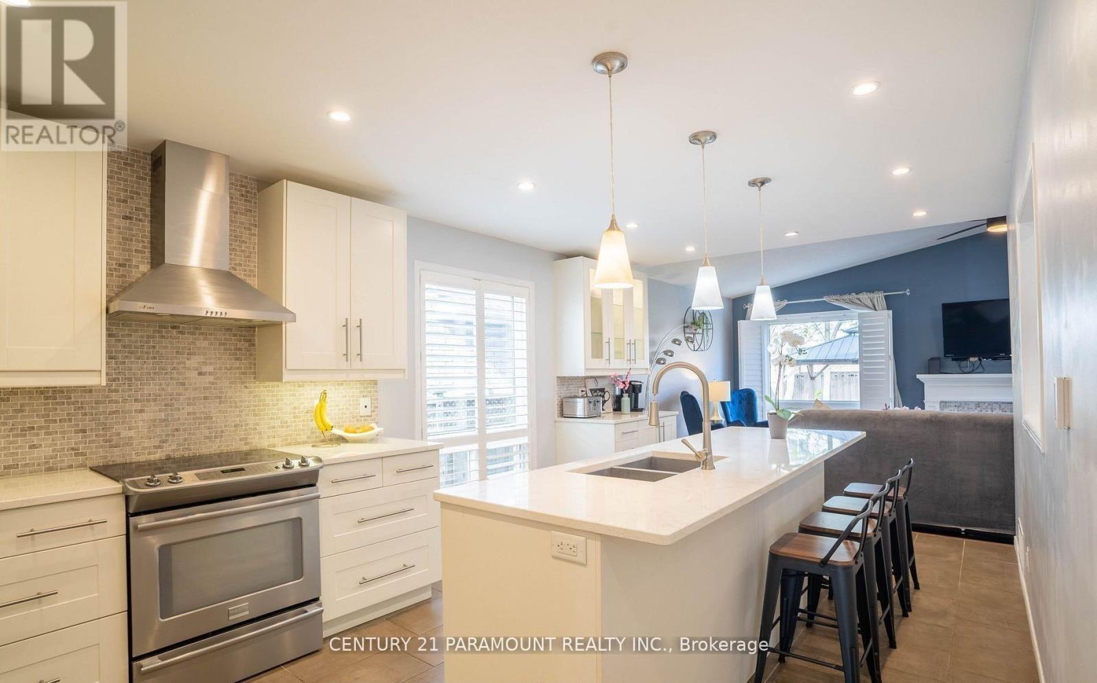 100 Fieldcrest Avenue, Clarington, ON