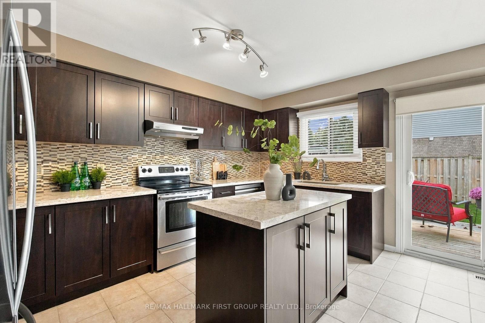 1518 Rawlings Drive, Pickering, ON