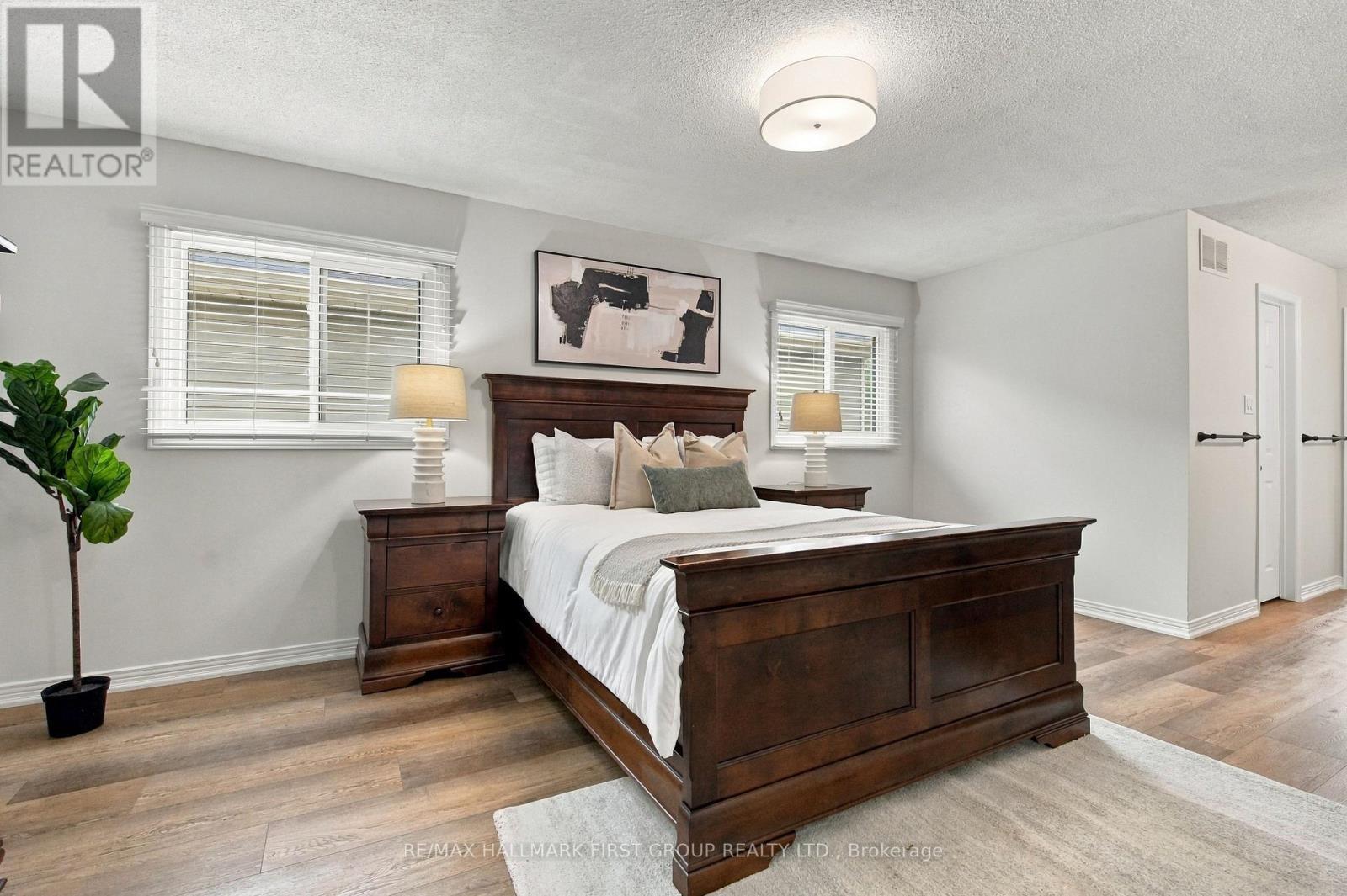 1518 Rawlings Drive, Pickering, ON