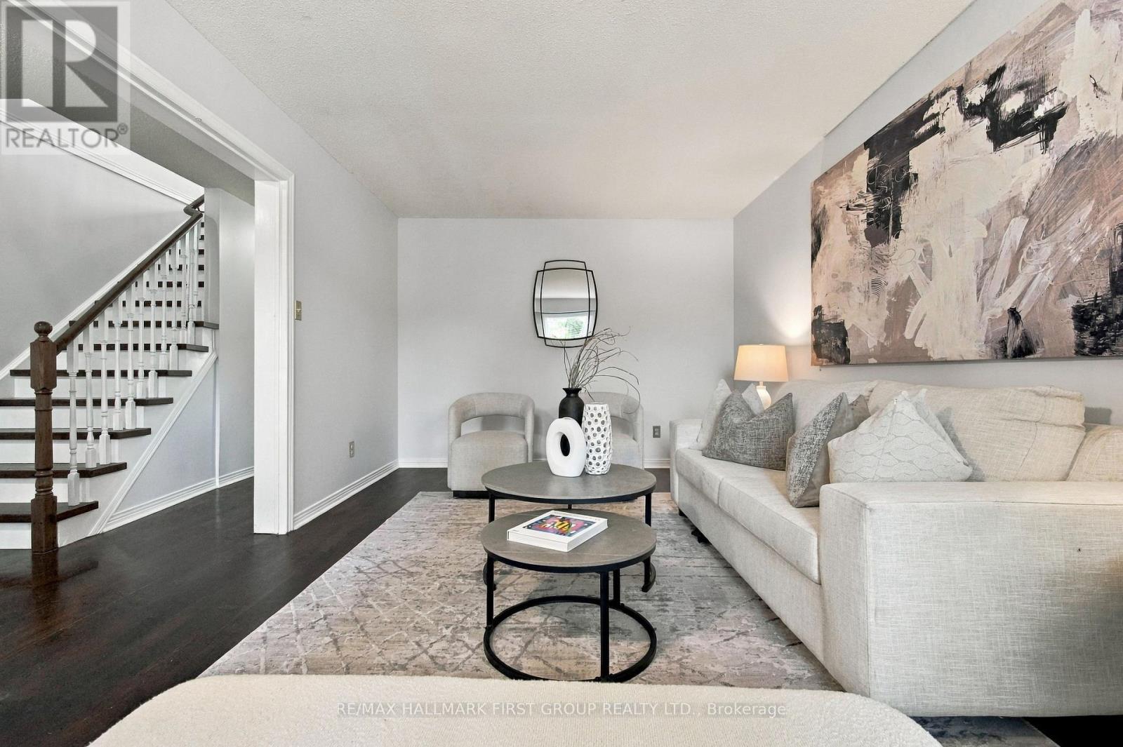 1518 Rawlings Drive, Pickering, ON