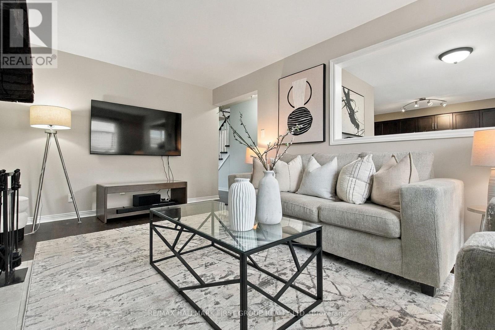 1518 Rawlings Drive, Pickering, ON