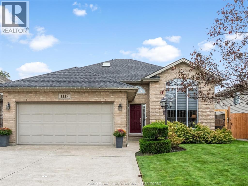 1117 Monarch Meadows Drive, Lakeshore, ON