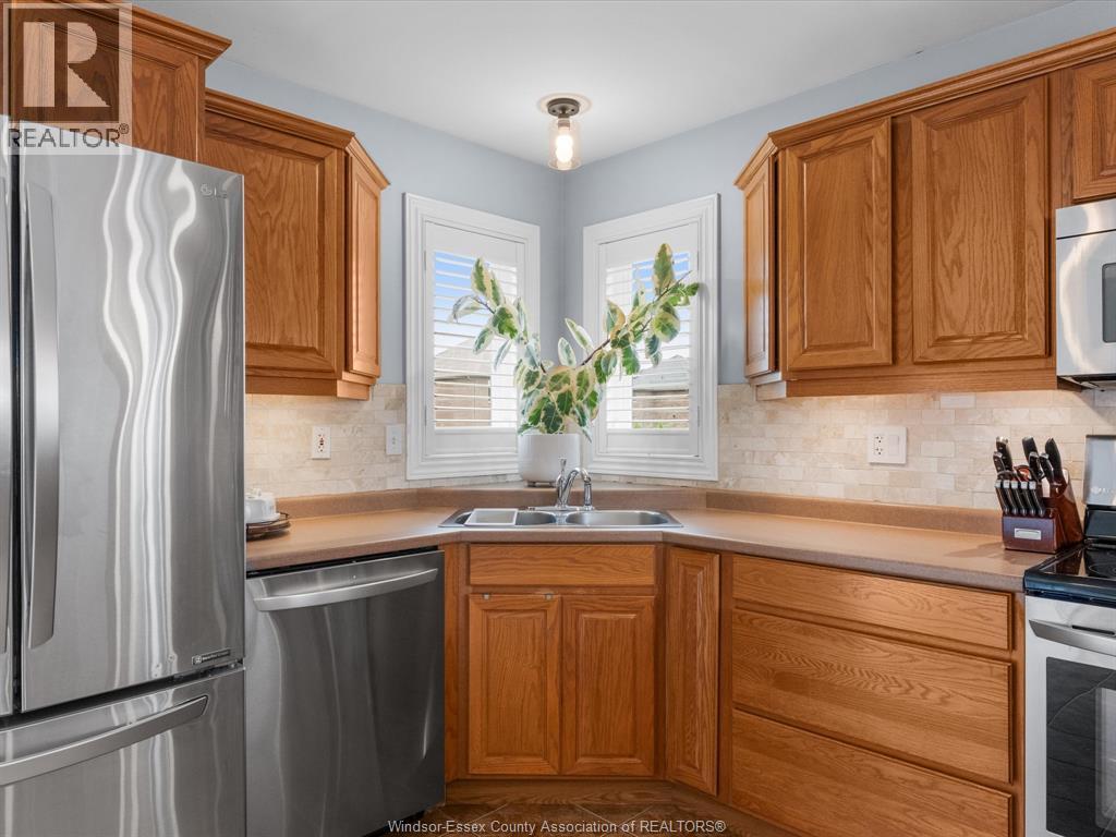 1117 Monarch Meadows Drive, Lakeshore, ON