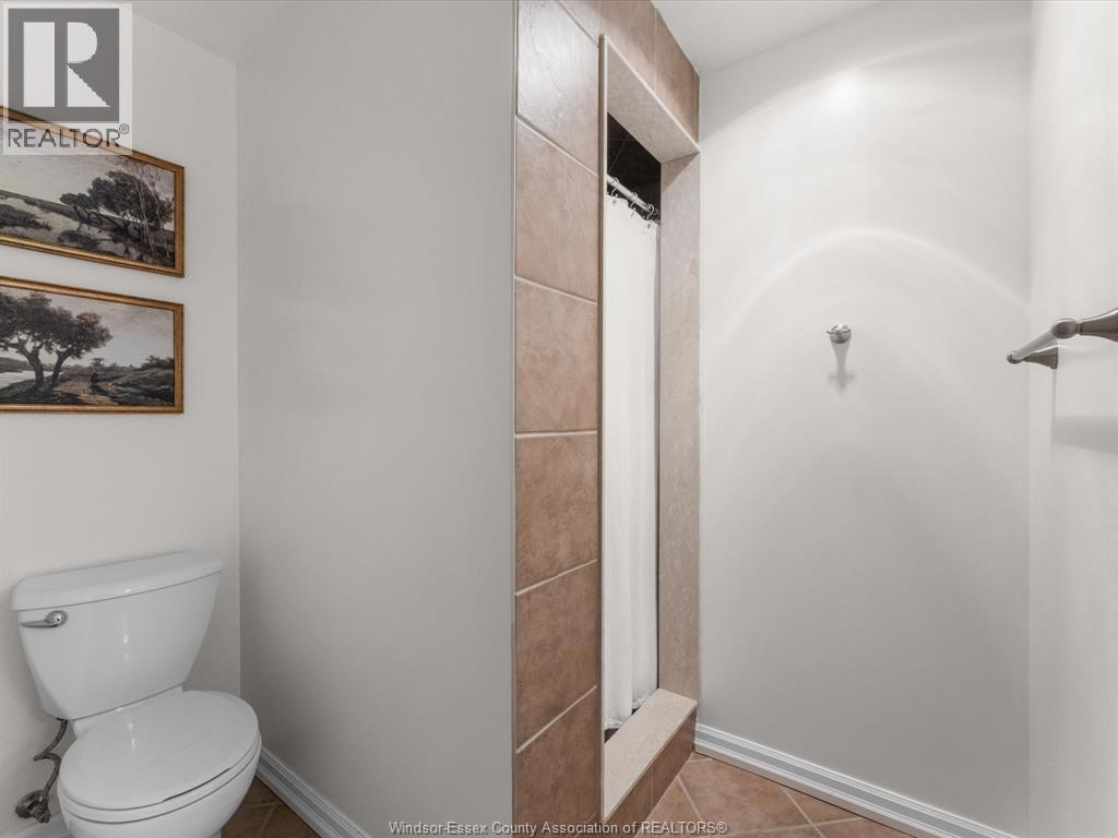 1117 Monarch Meadows Drive, Lakeshore, ON