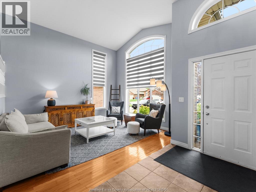 1117 Monarch Meadows Drive, Lakeshore, ON