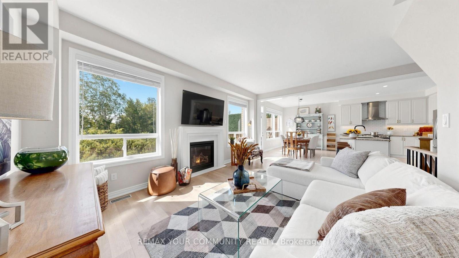 92 Lampkin Street, Georgina, ON