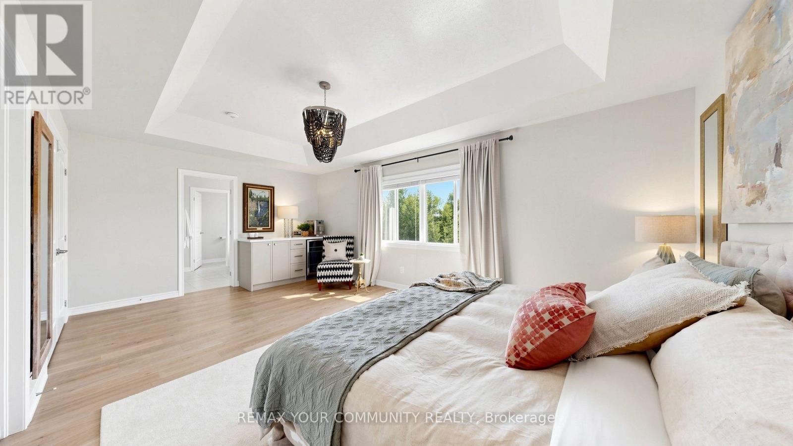 92 Lampkin Street, Georgina, ON