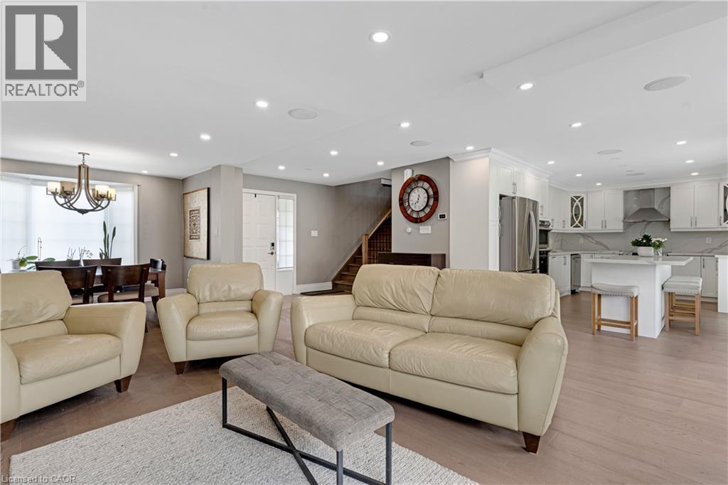 51 Bayne Crescent, Cambridge, ON