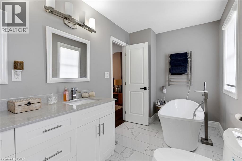 51 Bayne Crescent, Cambridge, ON