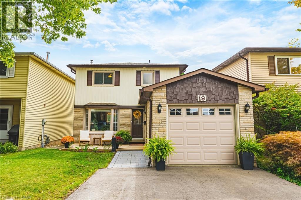 19 Hillsdale Court, Dundas, ON