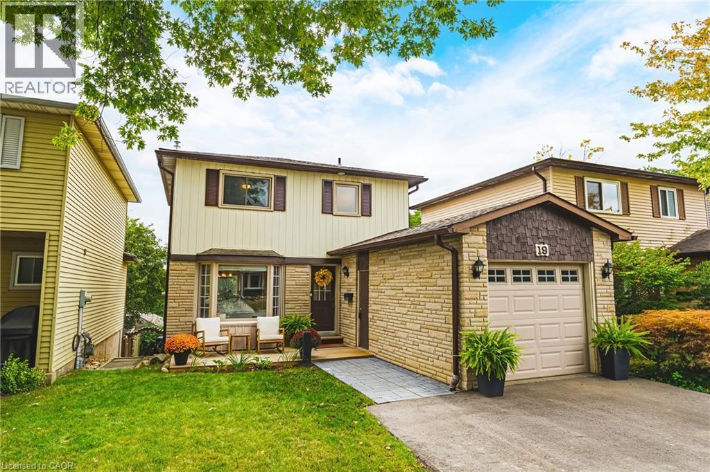 19 Hillsdale Court, Dundas, ON